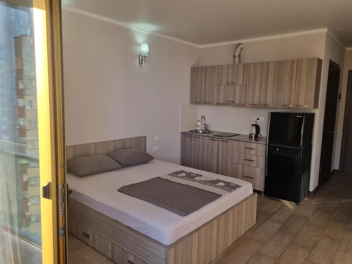 Orbi Plaza David Apt. Apartment บาทูมิ ภายนอก รูปภาพ