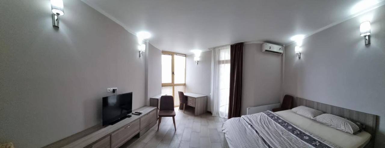 Orbi Plaza David Apt. Apartment บาทูมิ ภายนอก รูปภาพ