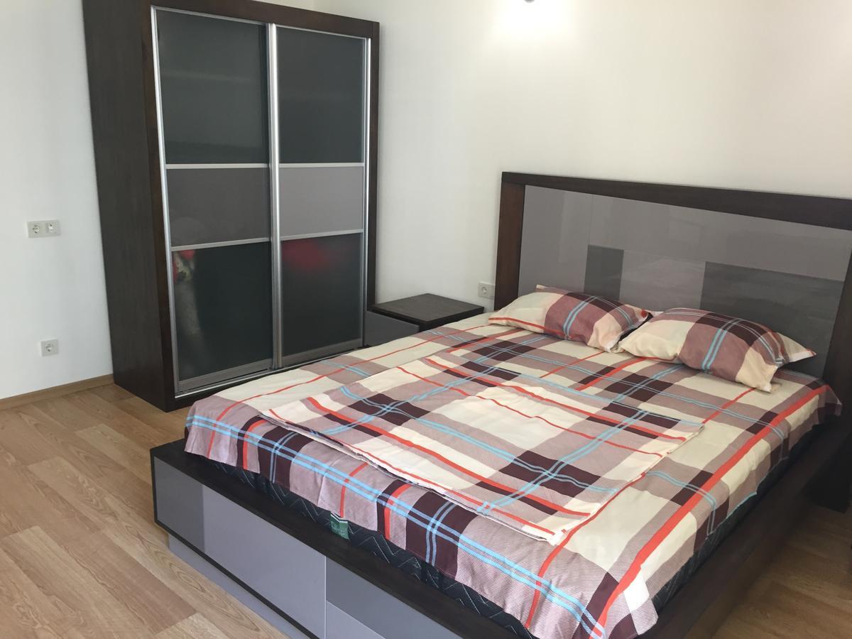 Orbi Plaza David Apt. Apartment บาทูมิ ภายนอก รูปภาพ