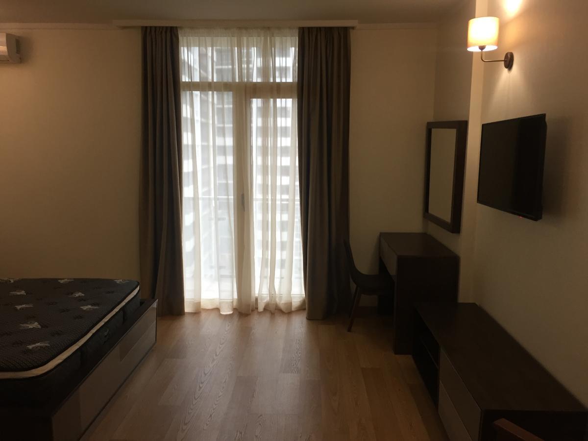 Orbi Plaza David Apt. Apartment บาทูมิ ภายนอก รูปภาพ